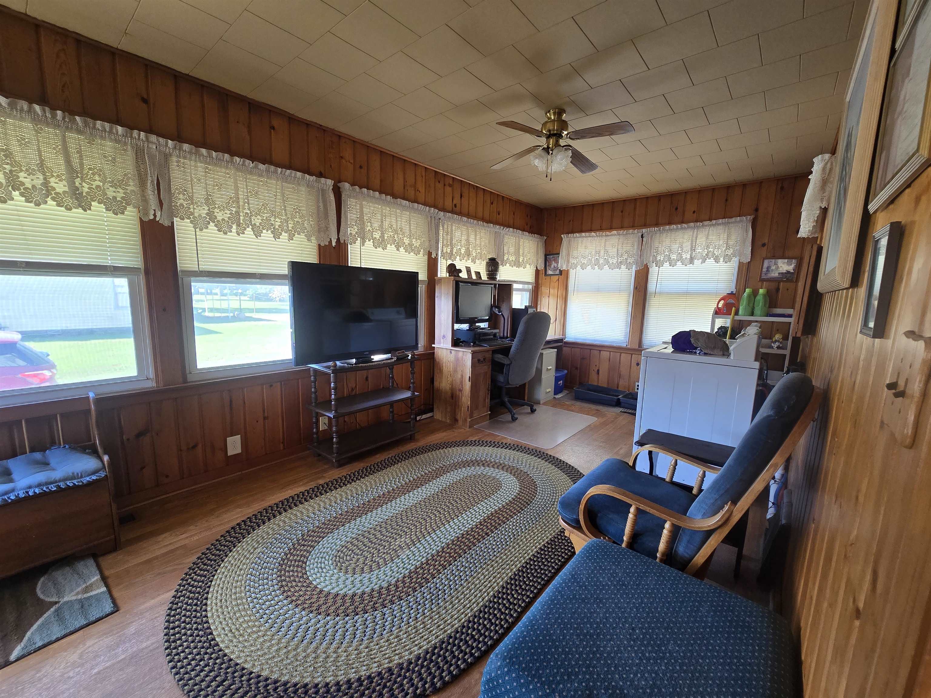 506 S Washington Street Property Photo 2