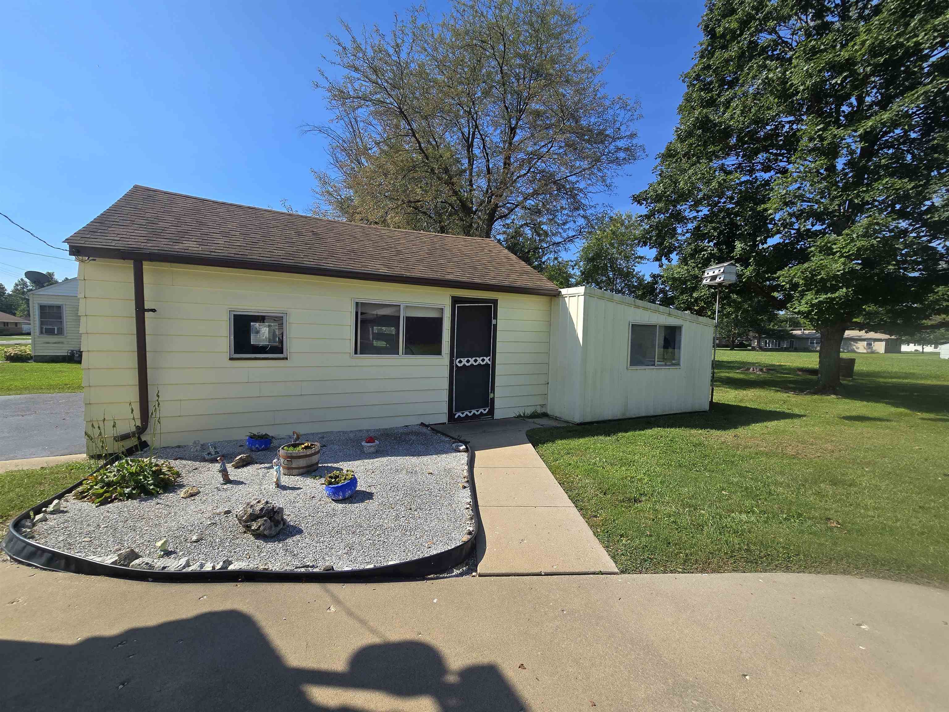 506 S Washington Street Property Photo 18