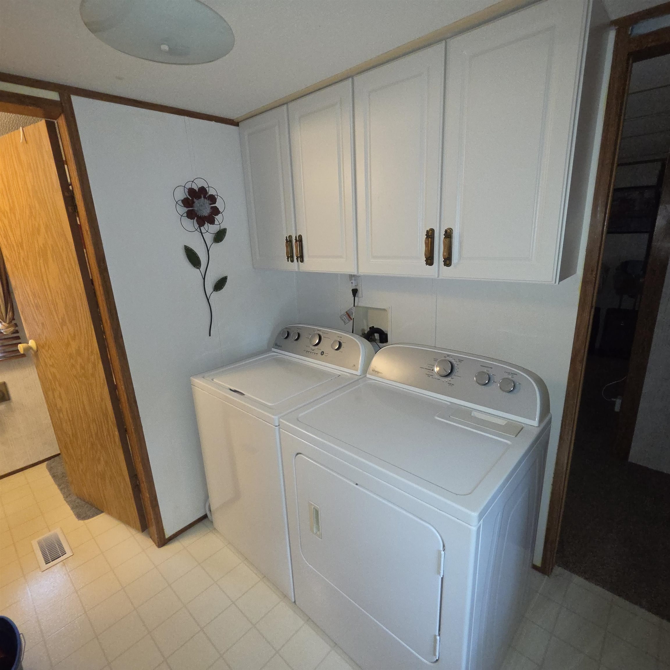 231 S Court Street 42 Property Photo 10