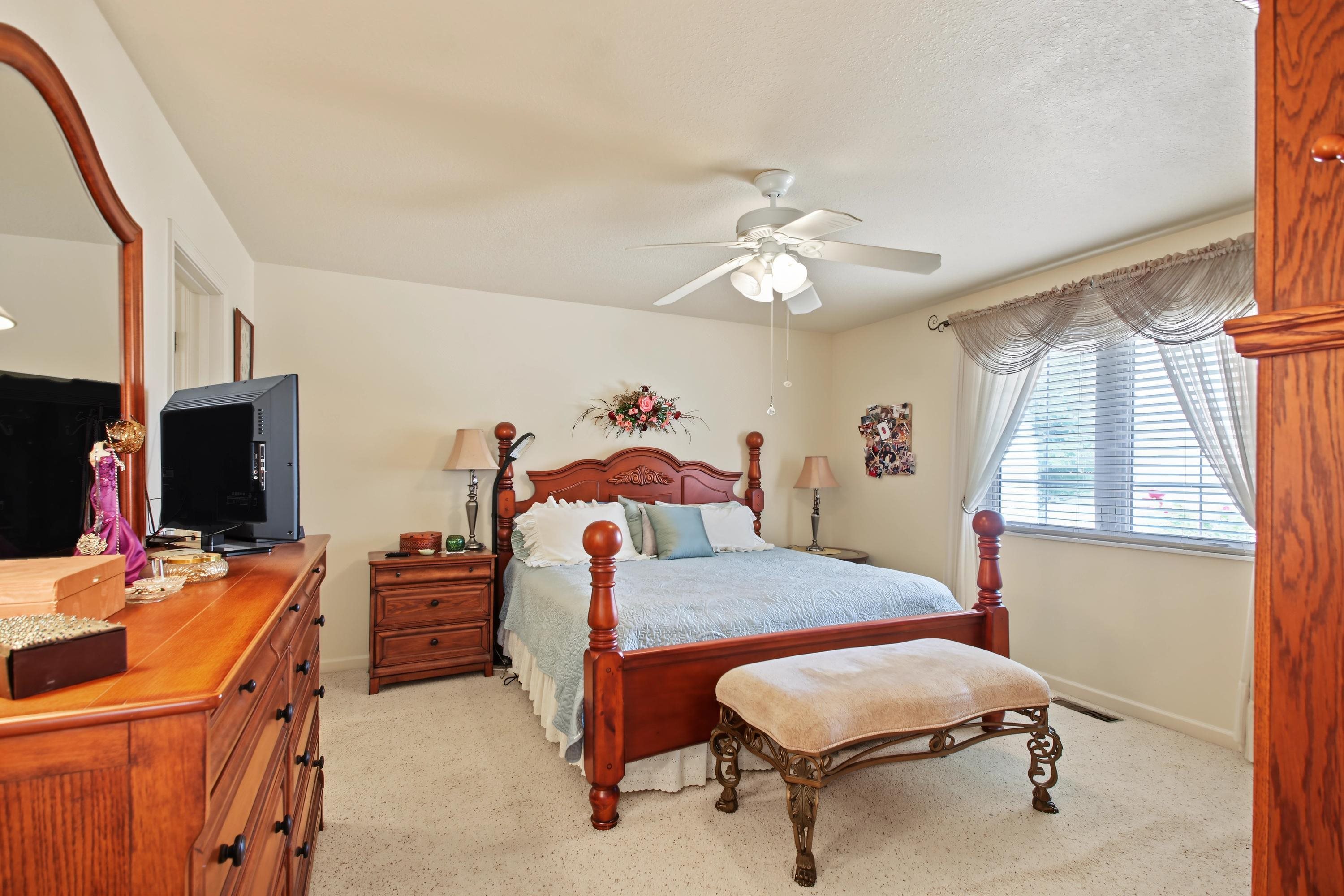 5009 Lake Ridge Drive Property Photo 21