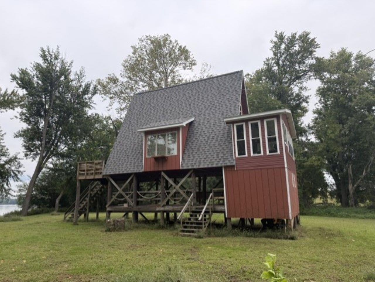 110 E County 150 Road Property Photo 1