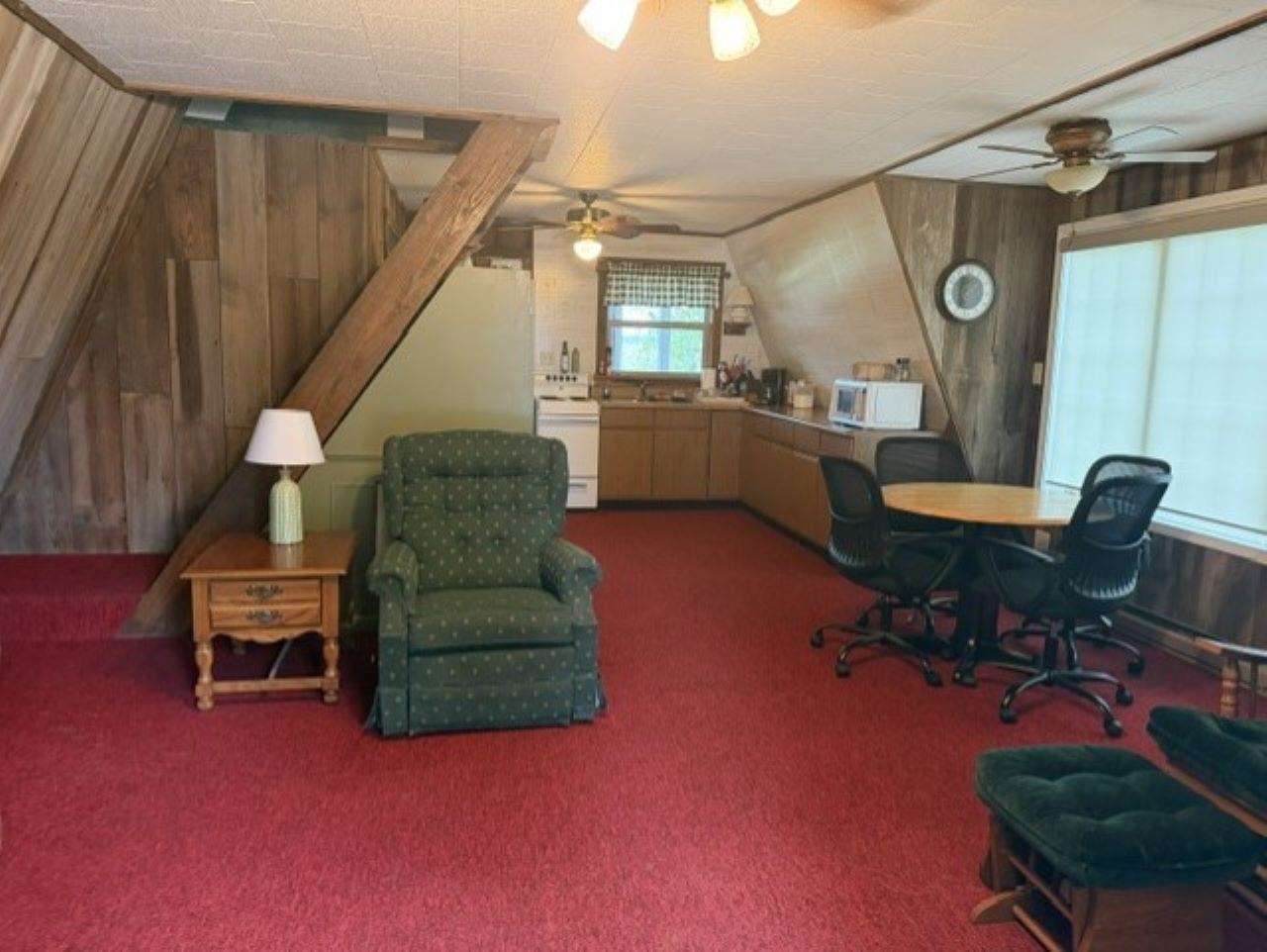 110 E County 150 Road Property Photo 4