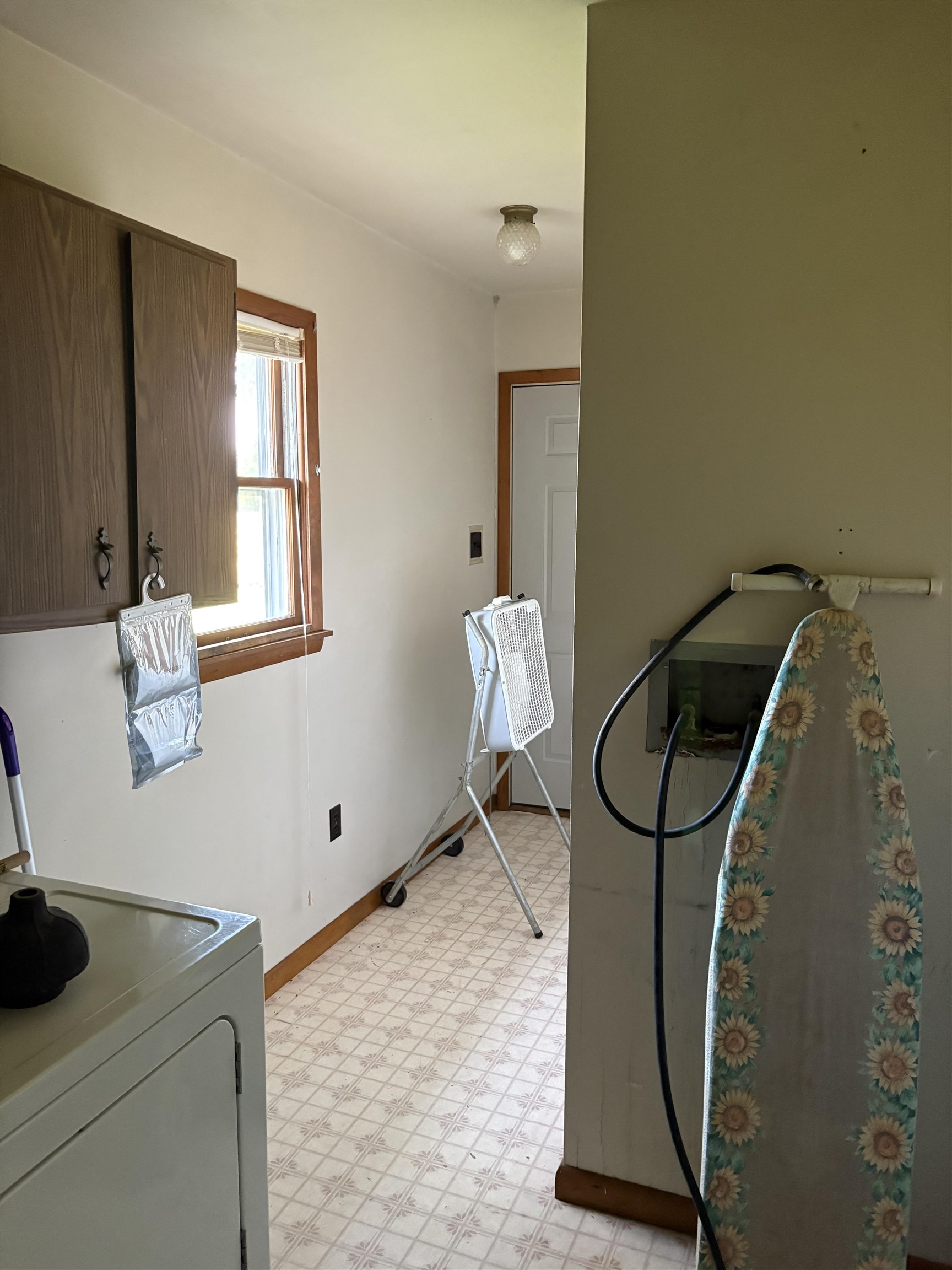 428 N Walnut Street Property Photo 8