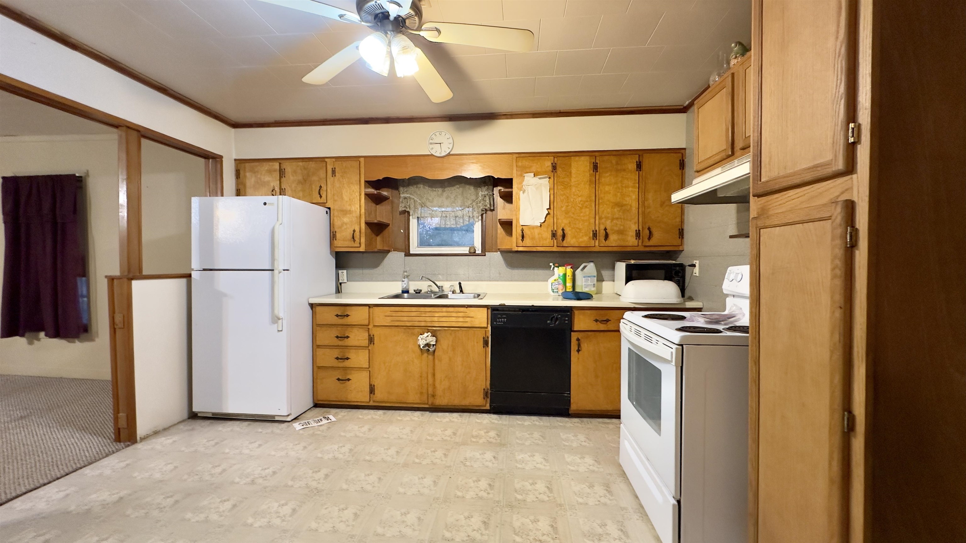 9444 Martin Street Property Photo 24