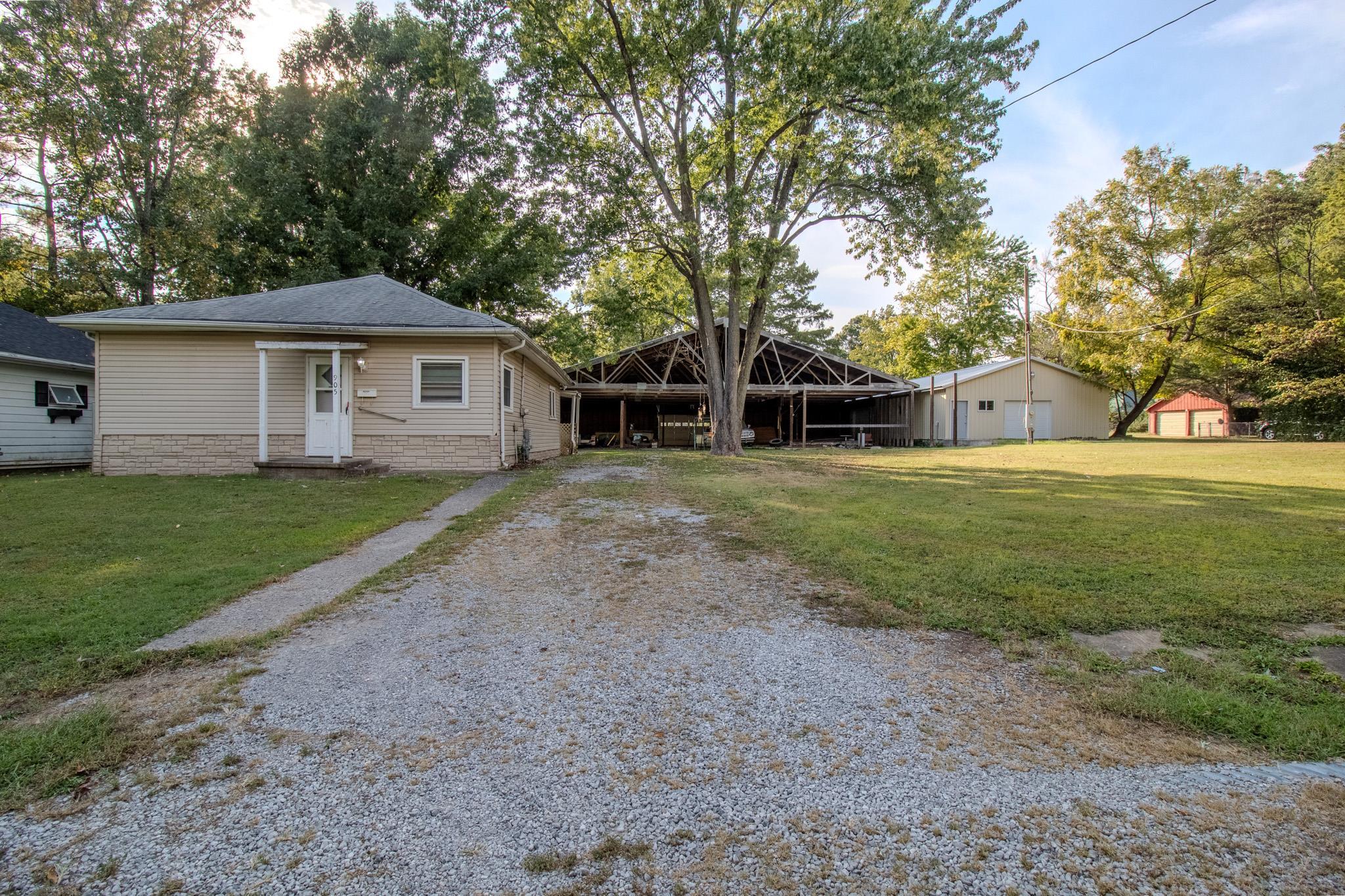 905 S Mcclelland Street Property Photo 1