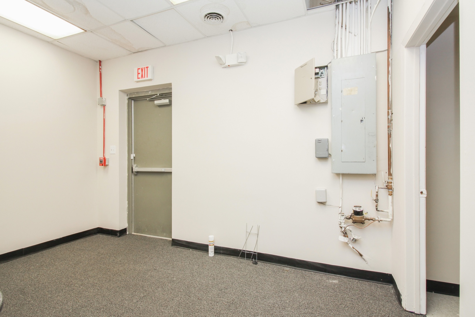 110 S Neltnor Boulevard 6 Property Photo 12