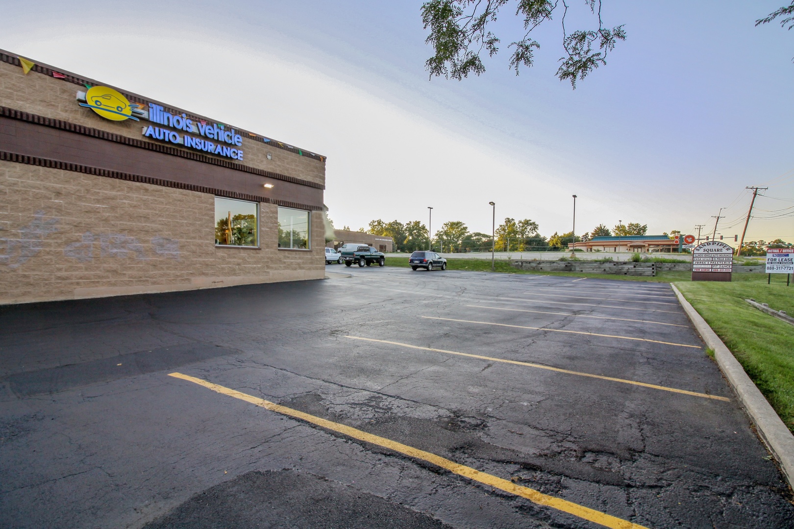 110 S Neltnor Boulevard 6 Property Photo 18