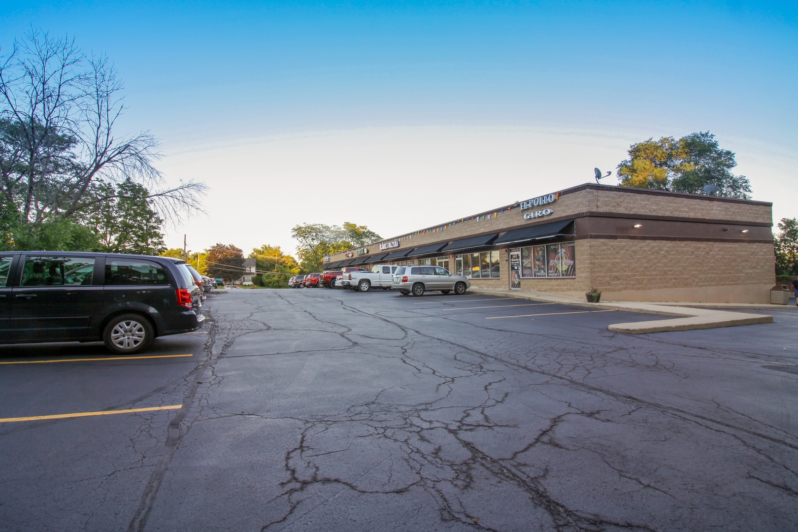 110 S Neltnor Boulevard 6 Property Photo 19