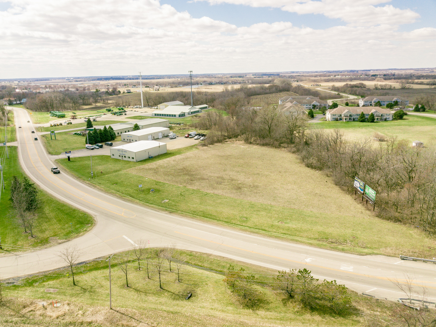 00 Route 14 Highway Property Photo 2
