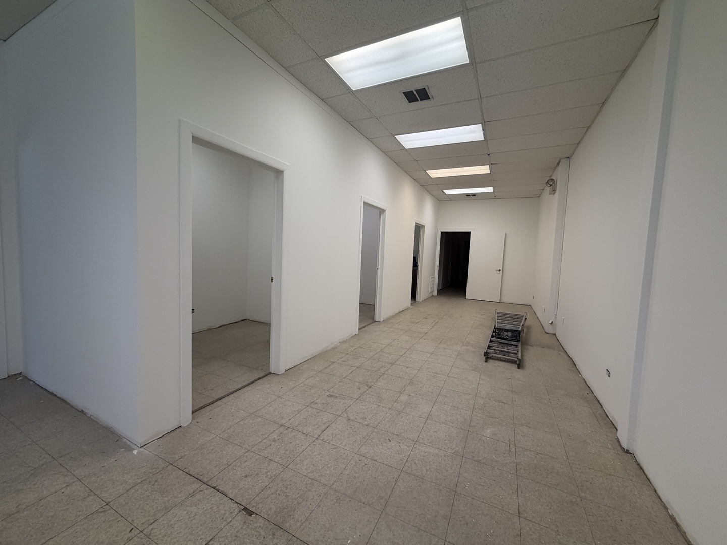 4075 N Broadway Street 4079-81 Property Photo 10