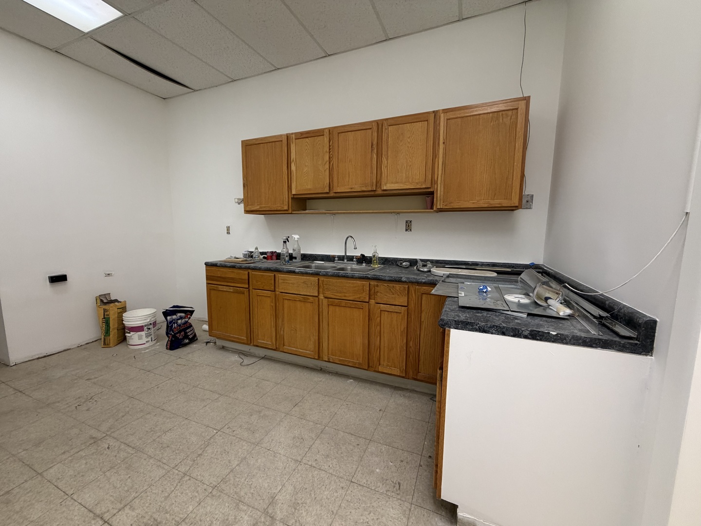 4075 N Broadway Street 4079-81 Property Photo 15