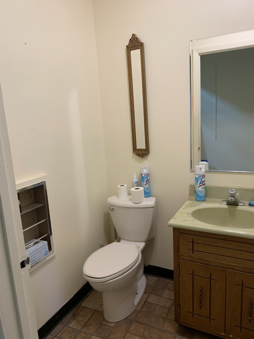 10500 Southwest Highway G Property Photo 7