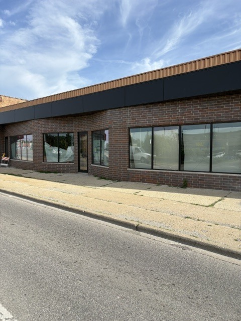 9514 W Grand Avenue Property Photo 3