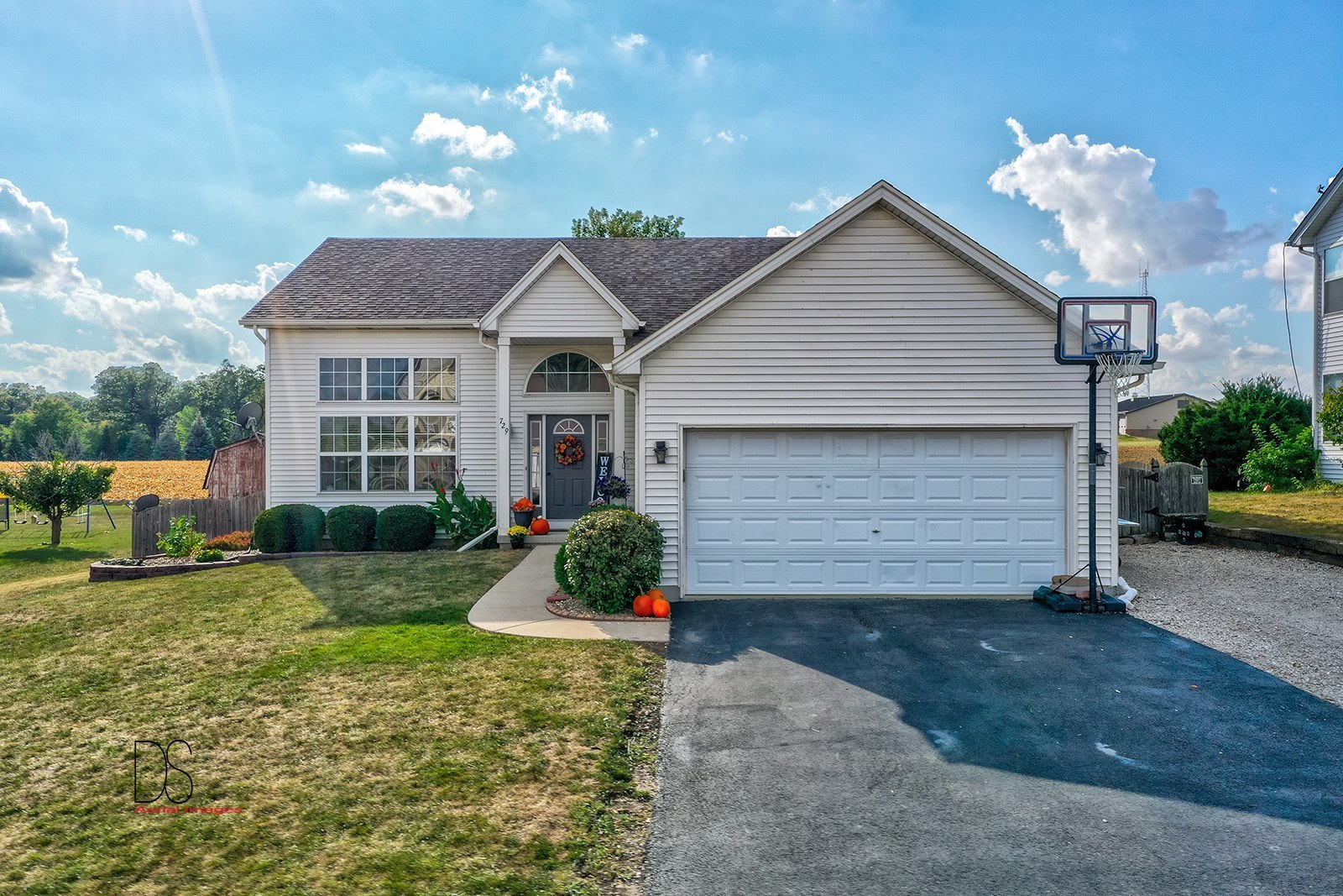 729 River Edge Circle Property Photo 1