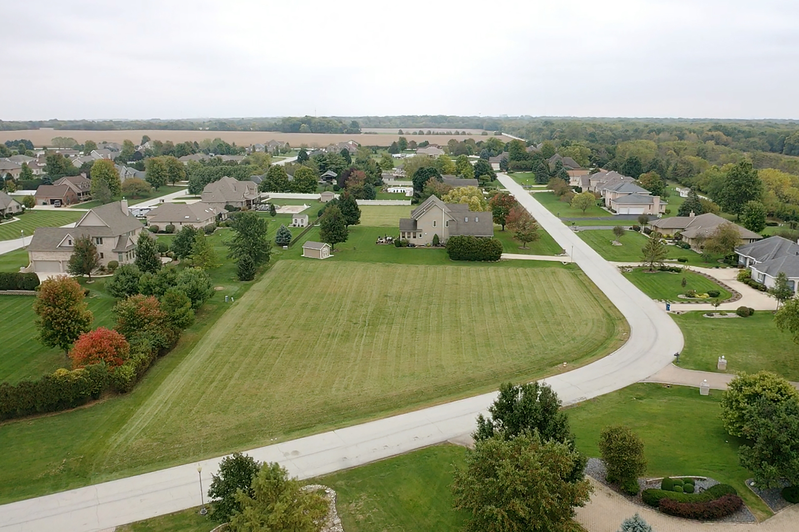 1040 Country Lane Property Photo 1