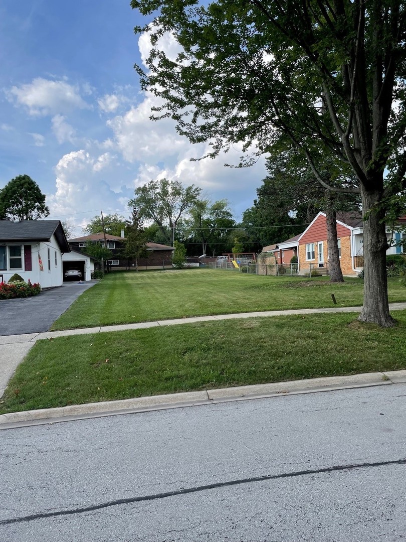 22 W Graham Avenue Property Photo