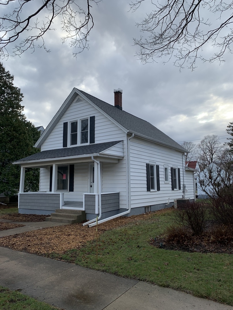 1219 Elm Street Property Photo 1