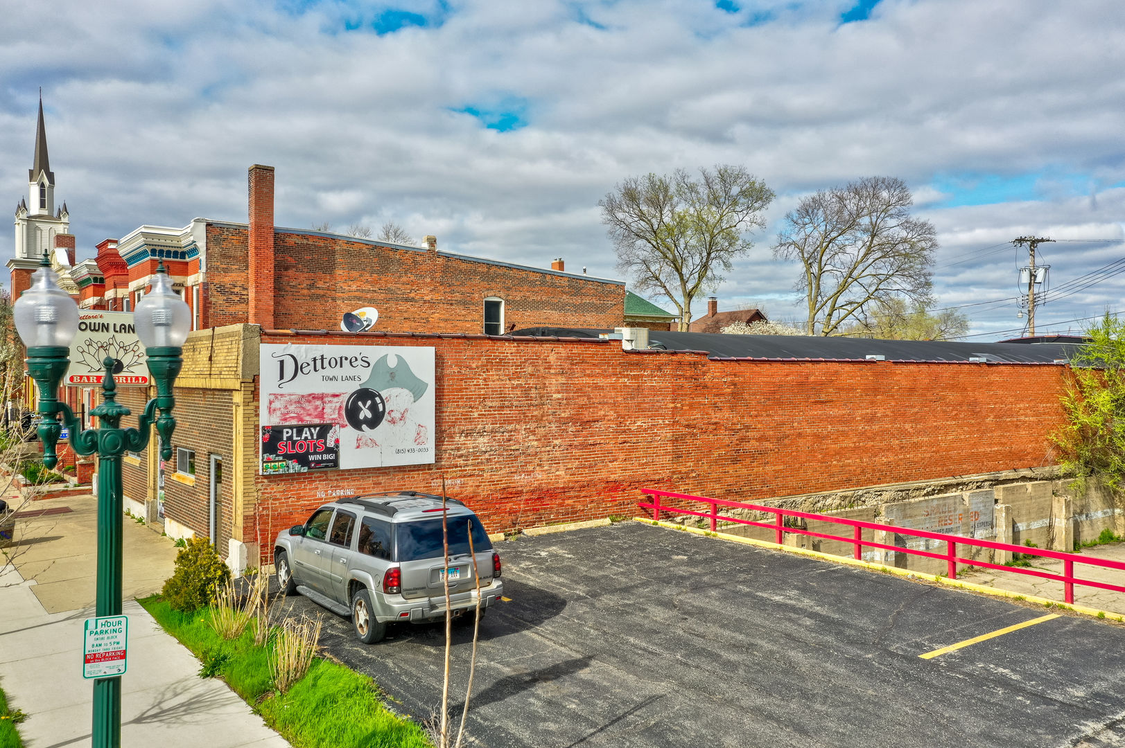 714 Columbus Street Property Photo 5