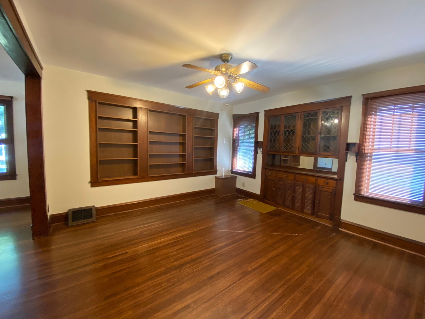 409 Phoenix Avenue Property Photo 9