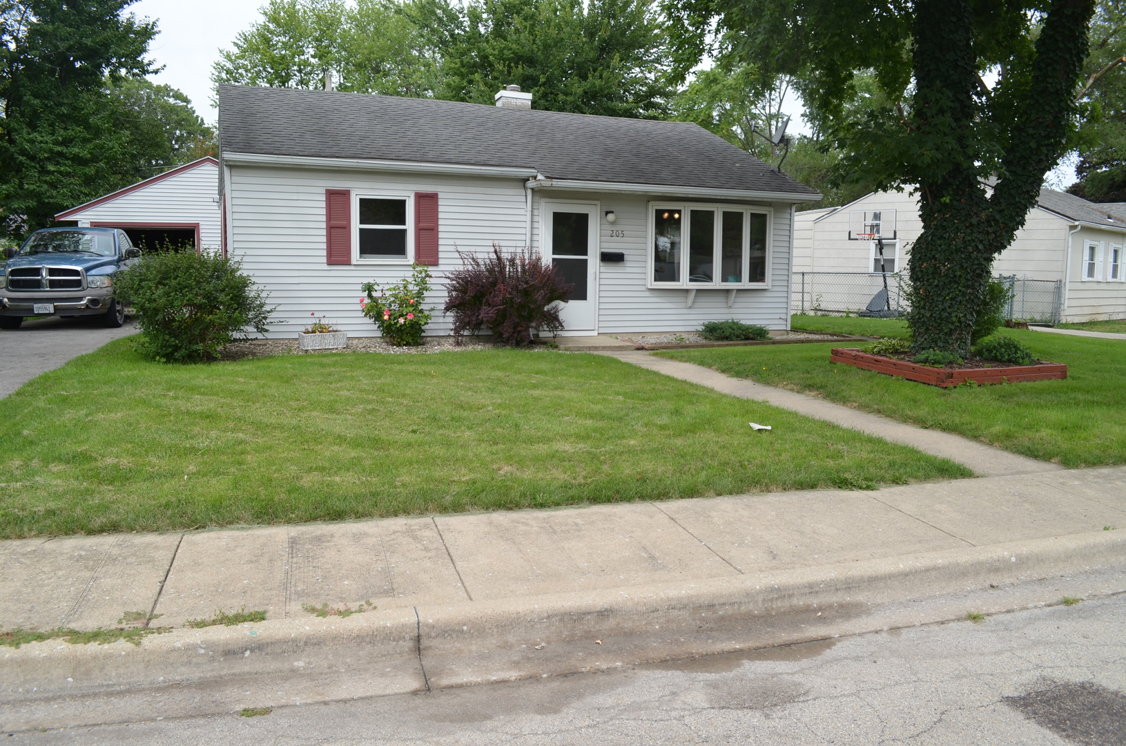205 Kathlyn Place Property Photo 1