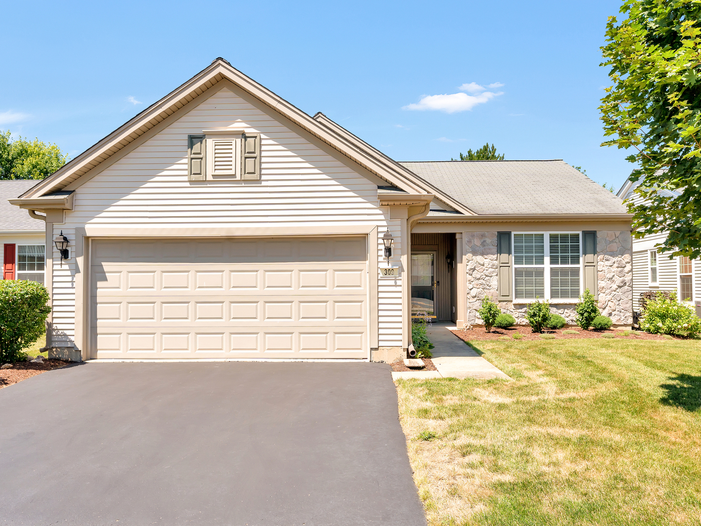 309 National Drive Property Photo 1