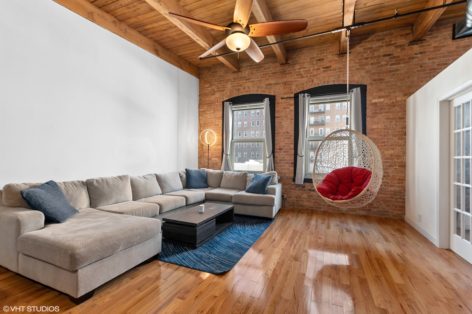 S 900 Wabash Avenue 704 Property Photo 3