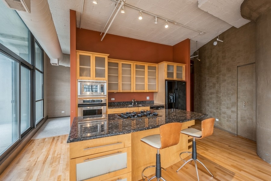 S 1530 State Street 500 Property Photo 3