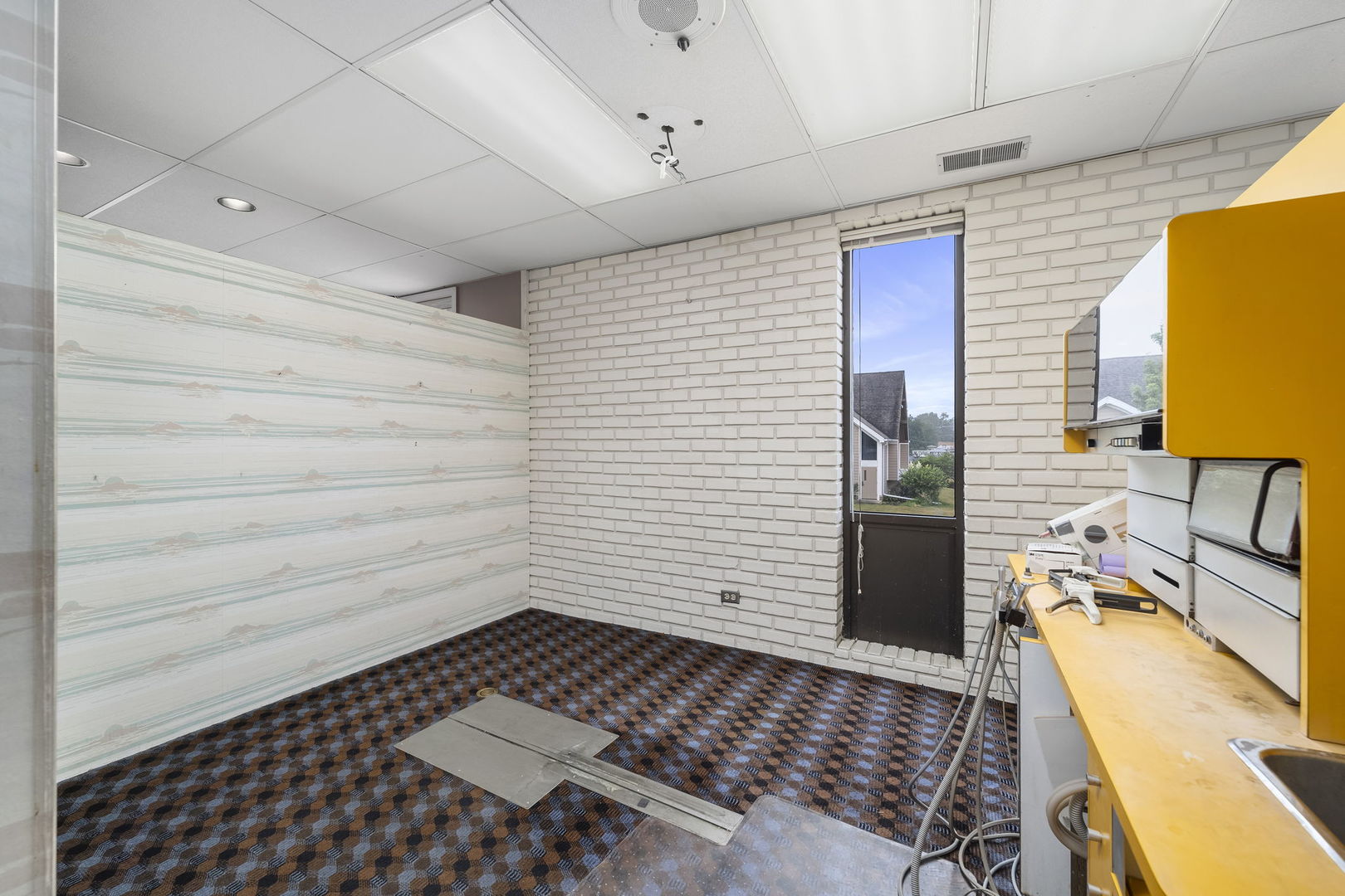 1106 N Larkin Avenue B Property Photo 16