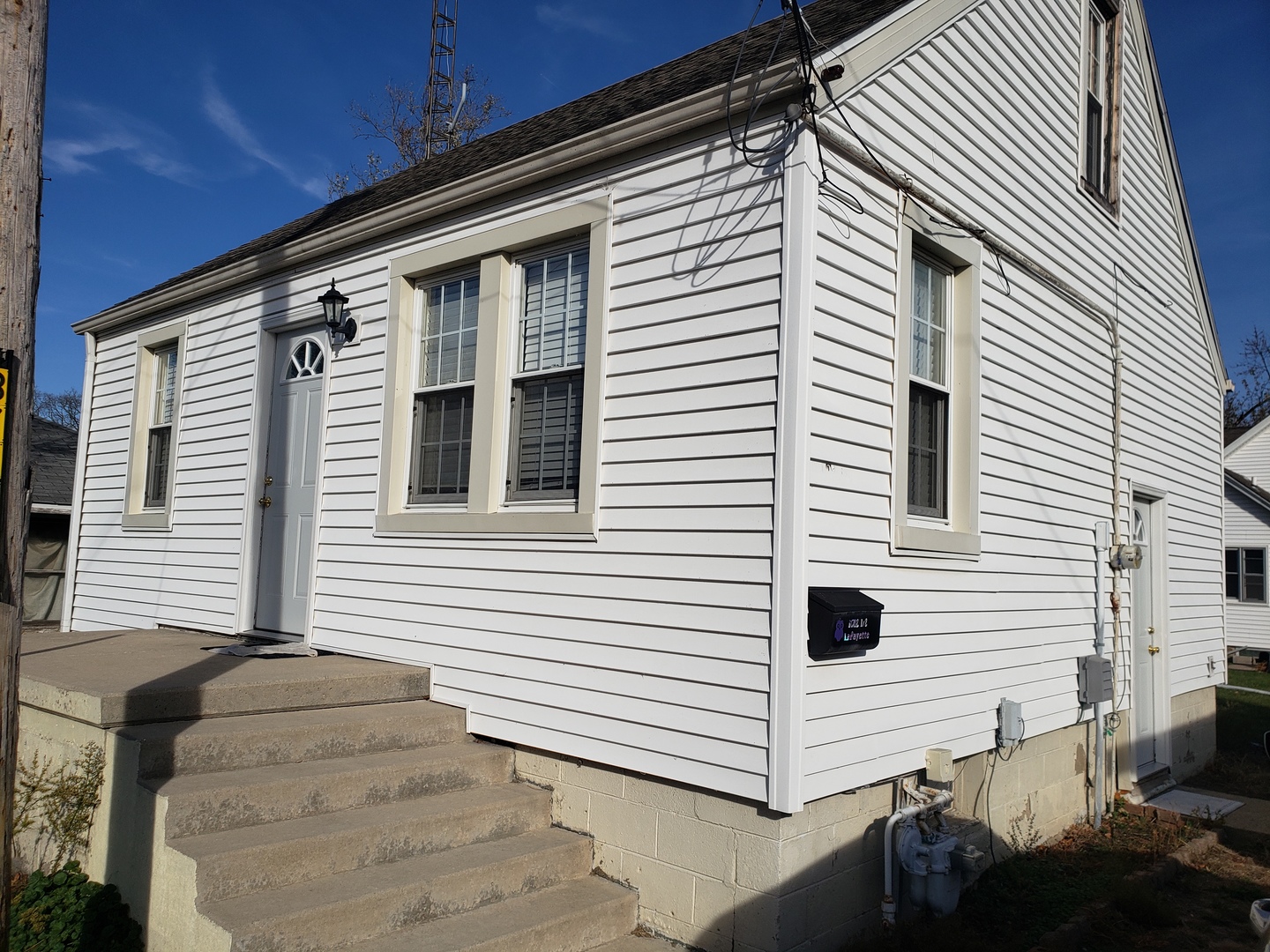 1012 1/2 W Lafayette Street Property Photo 1