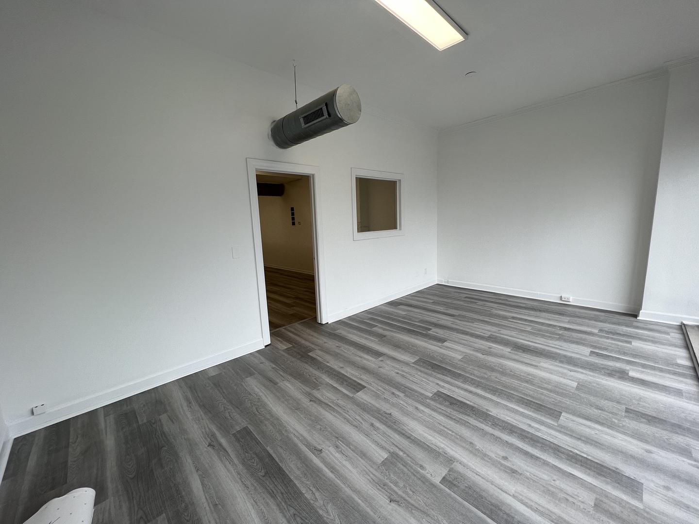 3242 N Pulaski Road Property Photo 10