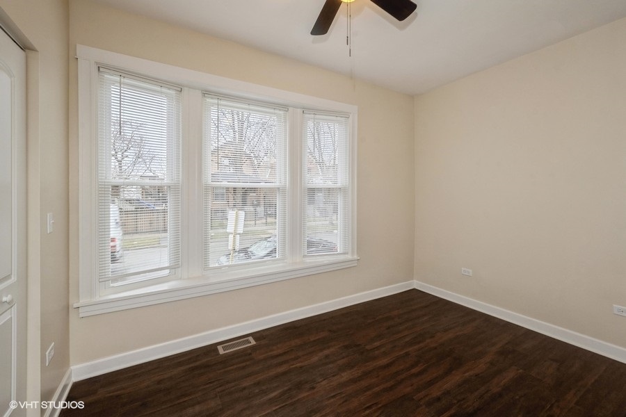 4954-56 W Augusta Boulevard Property Photo 14
