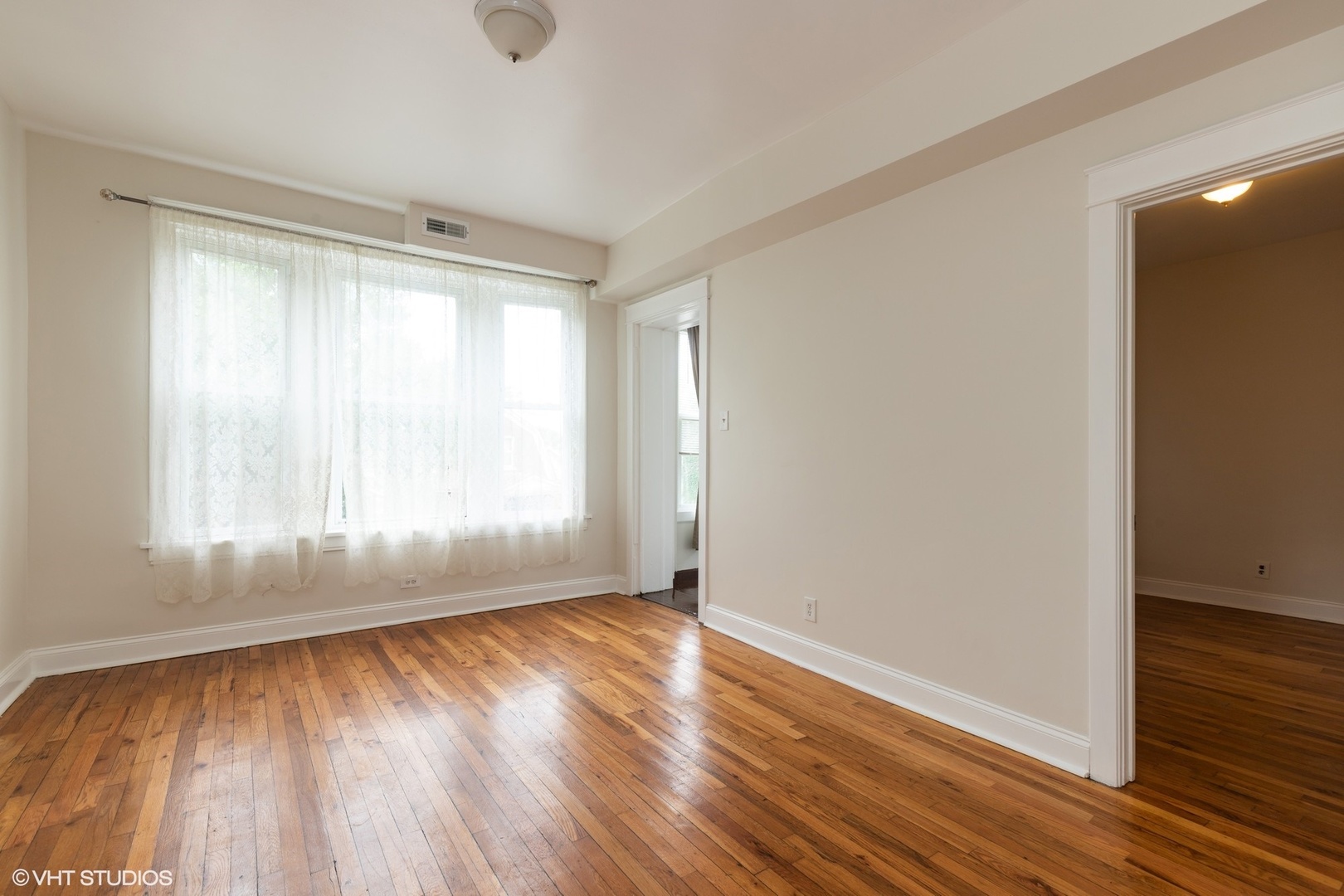 4954-56 W Augusta Boulevard Property Photo 22
