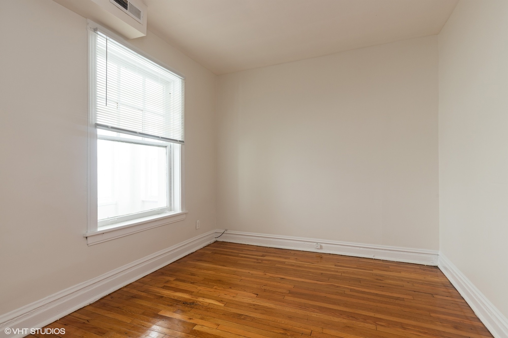 4954-56 W Augusta Boulevard Property Photo 26