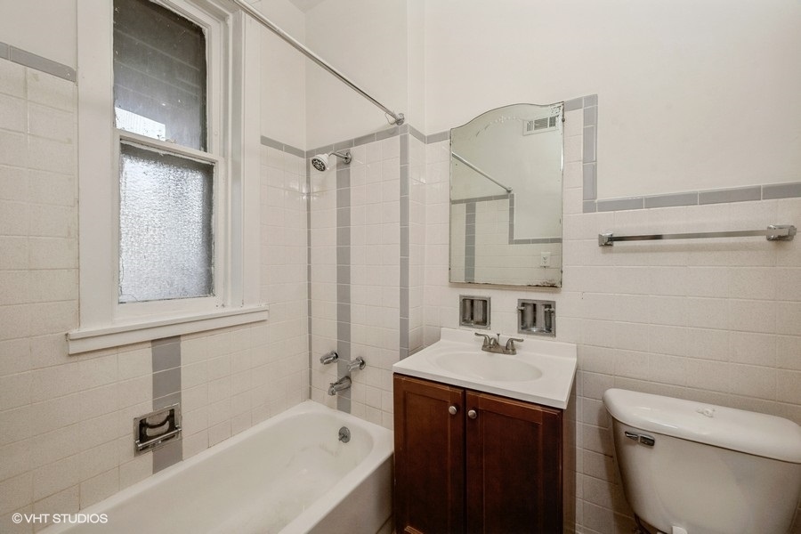 4954-56 W Augusta Boulevard Property Photo 29