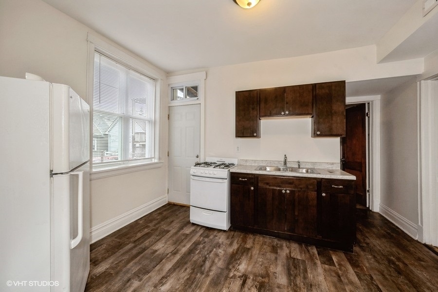 4954-56 W Augusta Boulevard Property Photo 35