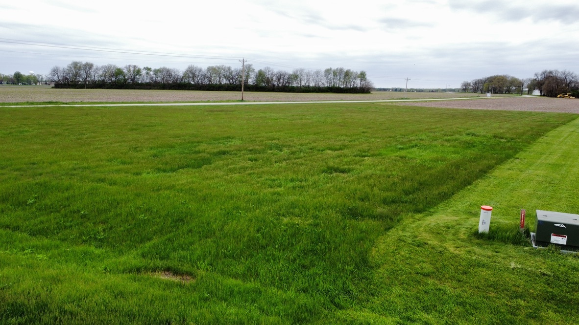 1883 N 2270 East Road Property Photo 2