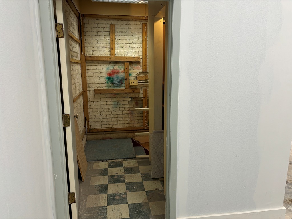 1609 A Chicago Avenue Property Photo 8