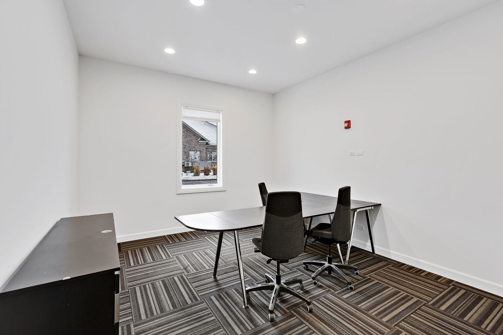 6 Executive Court Property Photo 9