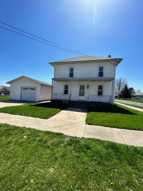 E 1 1st Street Property Photo