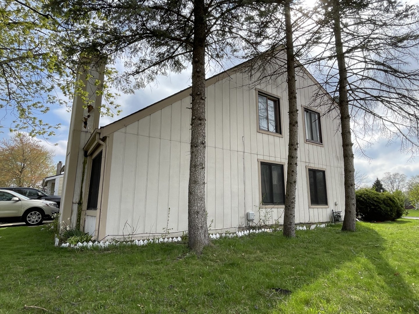 2s660 Harvard Drive Property Photo 4