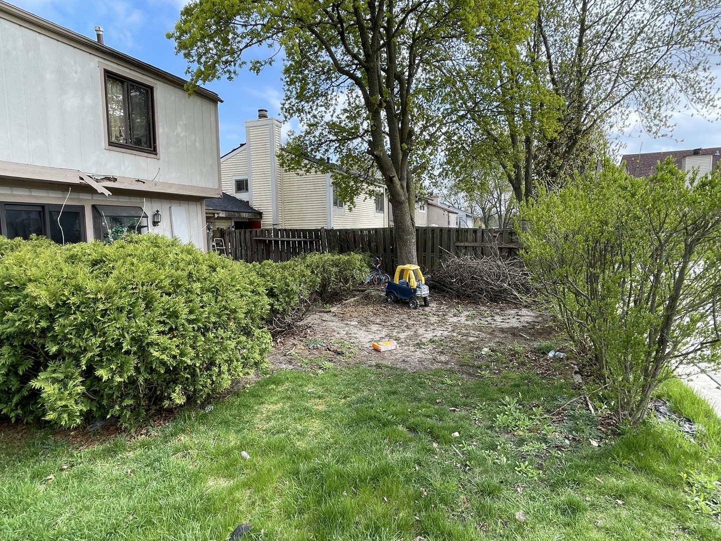 2s660 Harvard Drive Property Photo 6