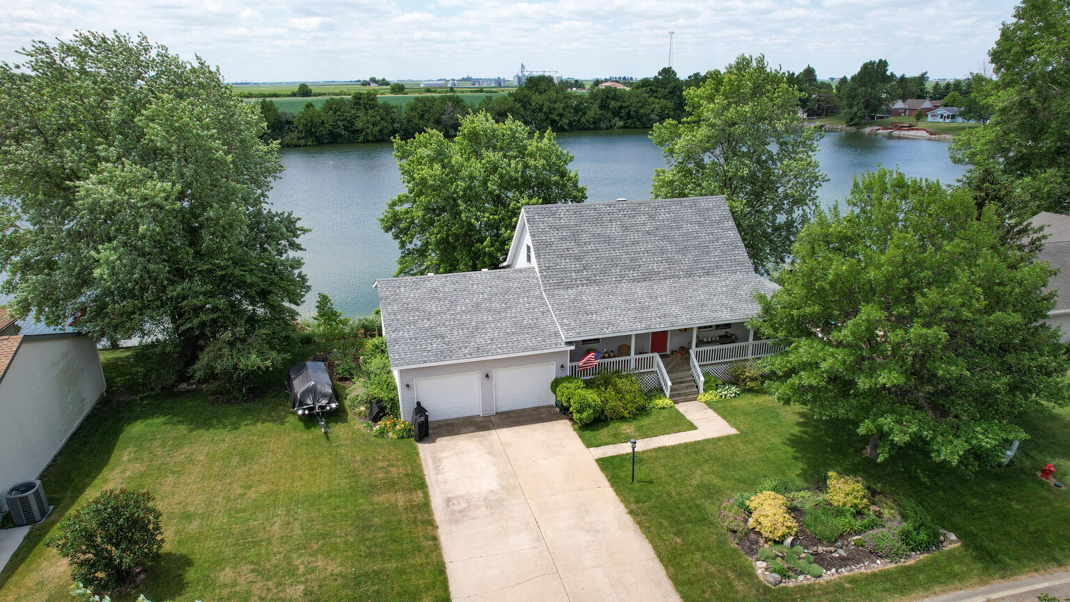 30 Shoreline Drive Property Photo