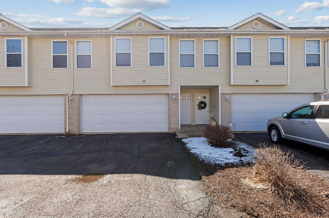 13517 & 13519 Harvest Way Property Photo 1