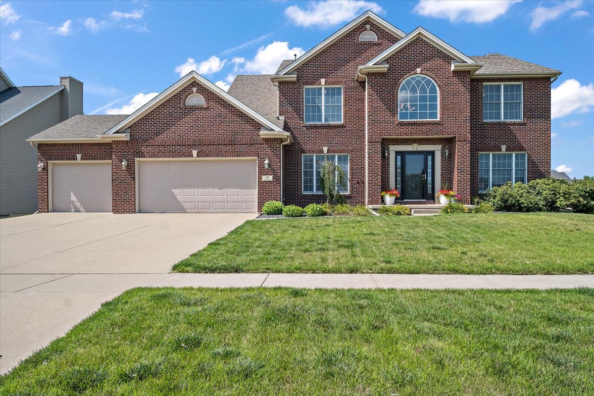12 Deerfield Court Property Photo