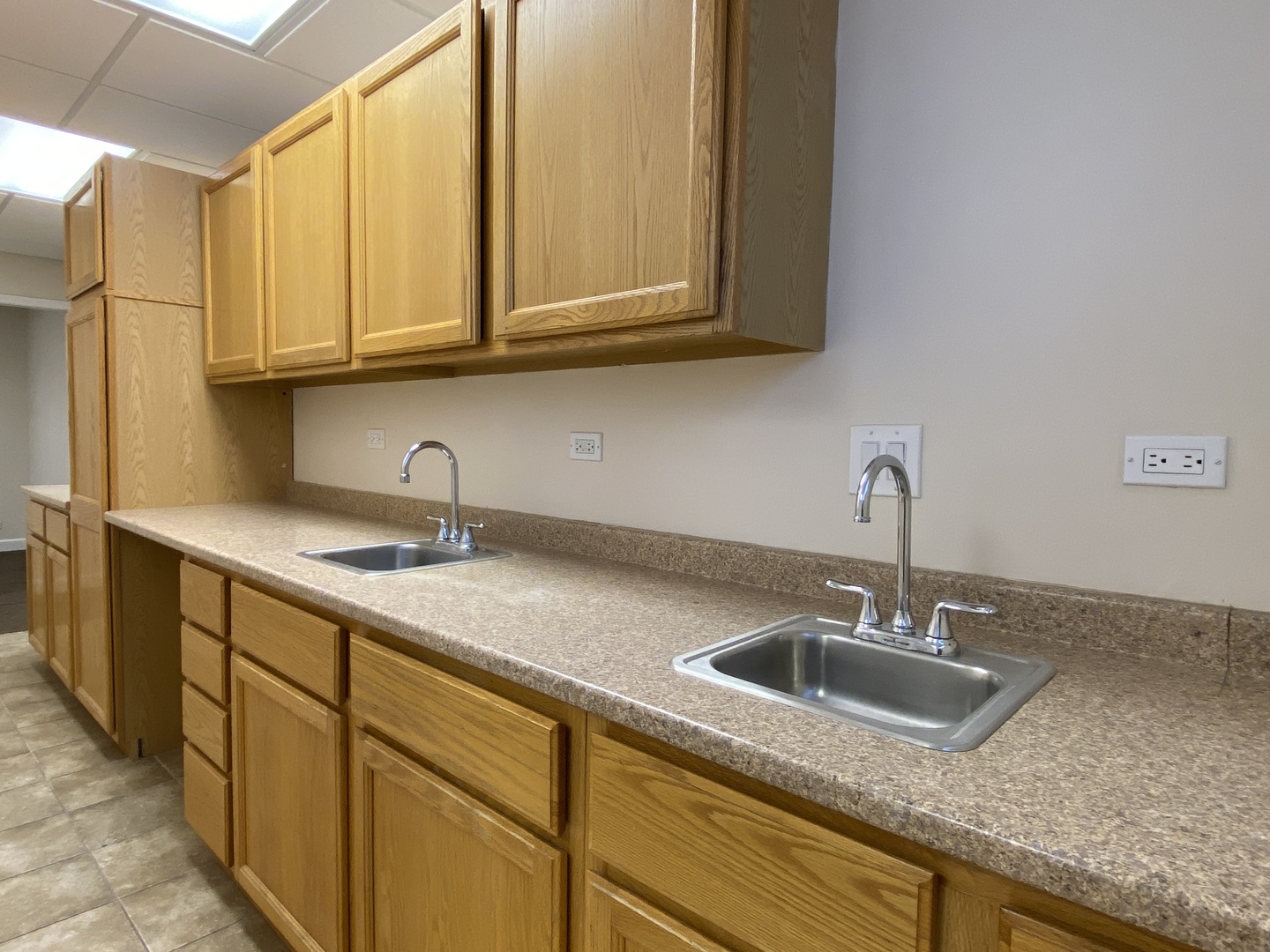 325 W Prospect Avenue 5 Property Photo 7
