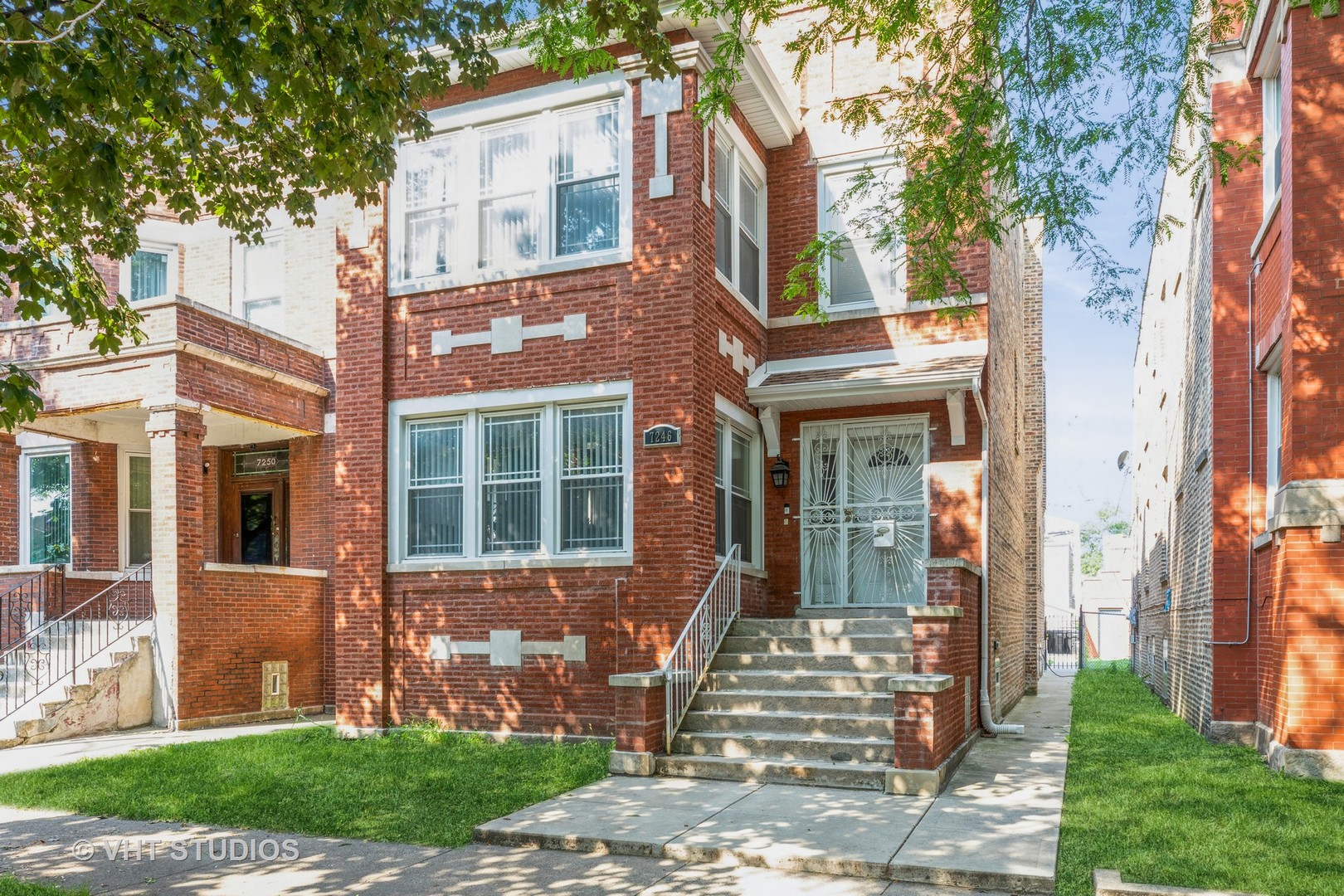 7246 S KING Drive Property Photo 1