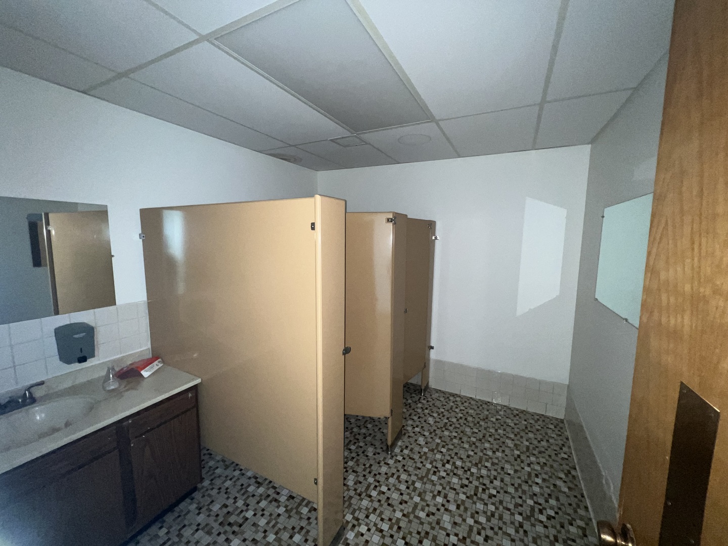 500 N Lake Street 1 Property Photo 6