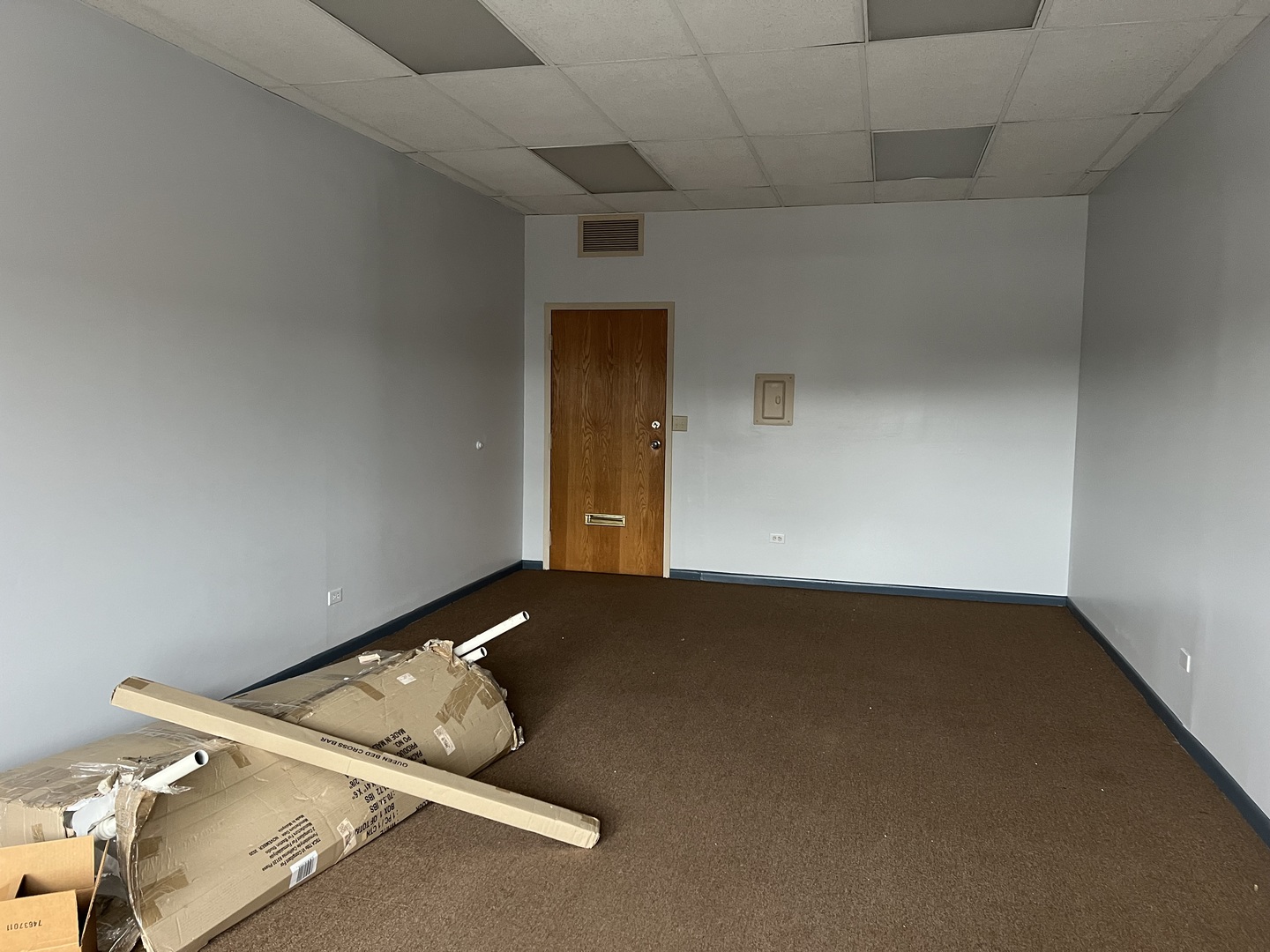 500 N Lake Street 6 Property Photo 3