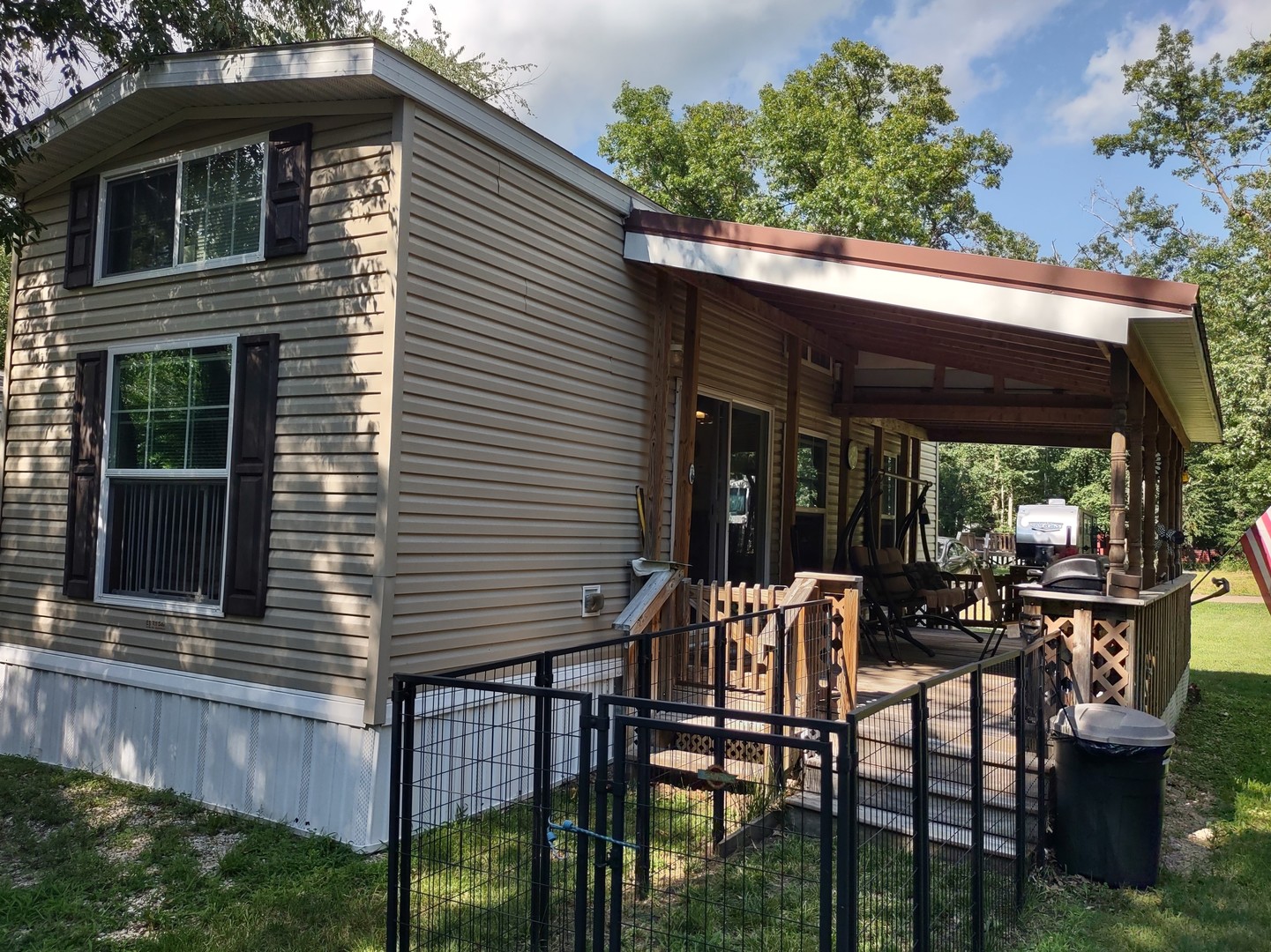 9/150 Woodhaven Lakes Property Photo 1