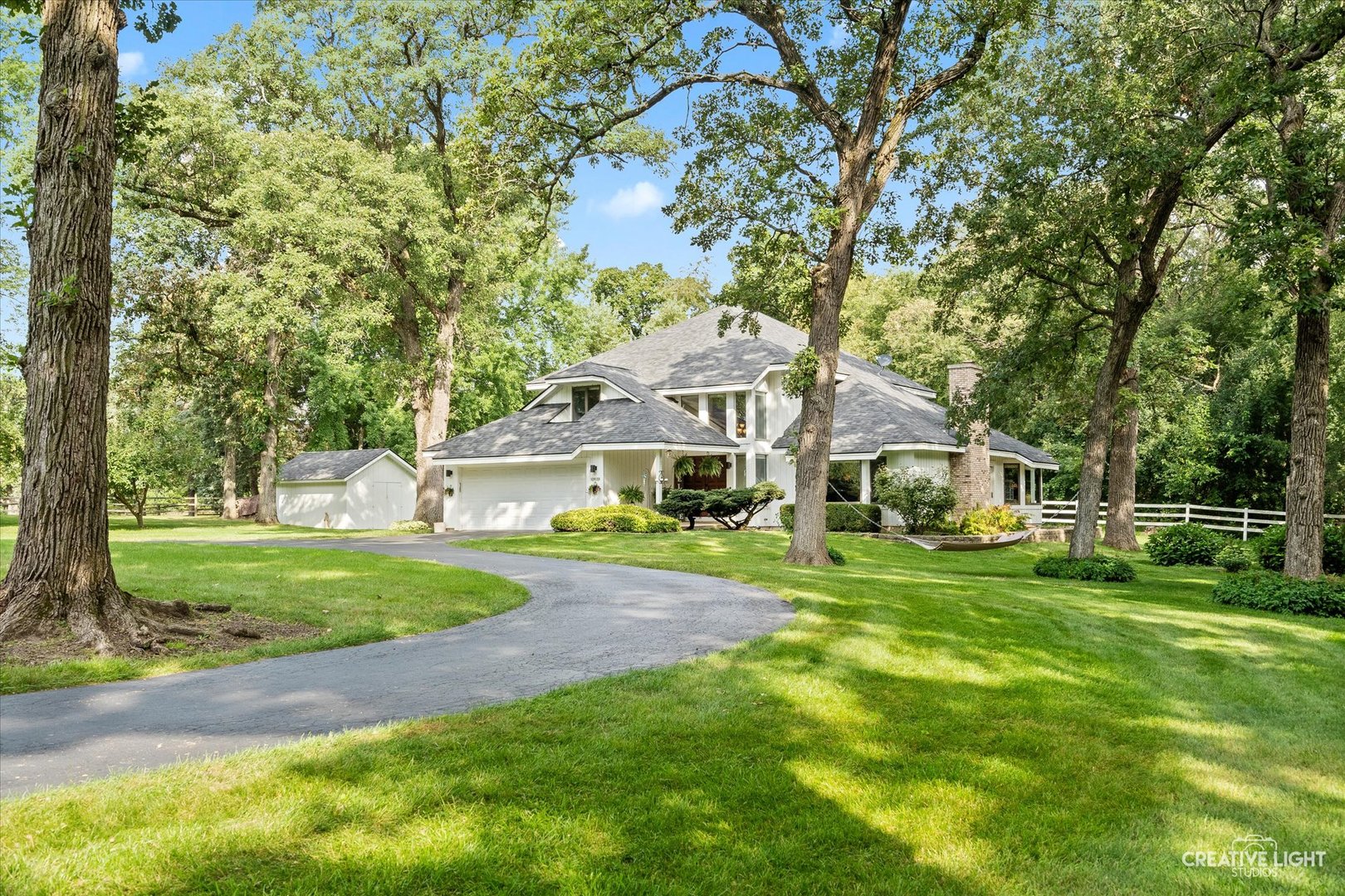 49w194 Deer Ridge Path Property Photo 2